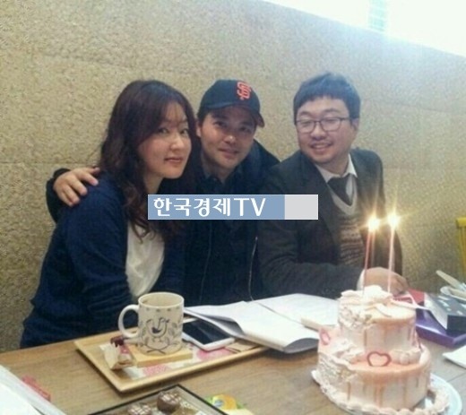 택시 박진희, 생일파티 사진 속 전현무 나쁜손…박휘순과 동갑?