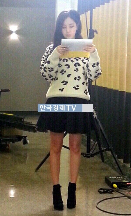 장사의 신 한채아, ‘맨살 그대로 드러낸 11자 각선미…예술 그자체’