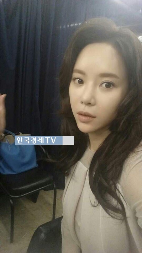 그녀는 예뻤다 황정음, ‘긴머리..늘어트린 청순+신비함’