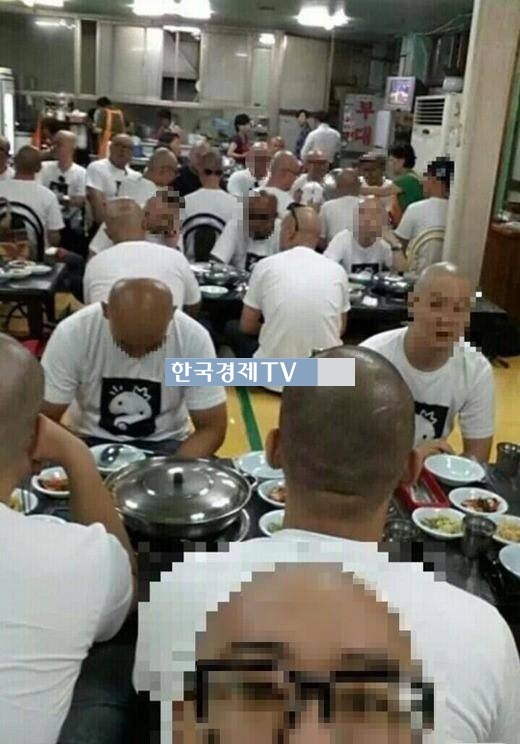 무한도전 비긴 어게인, ‘100명이 스킨헤드 군단이 식당을 차지하더니...’