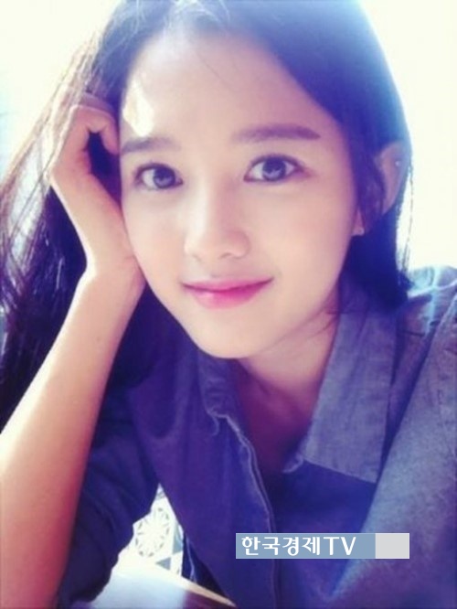 연애탐정 셜록K 남보라, ‘형광등 200개 켠 아우라…빛이 나네’