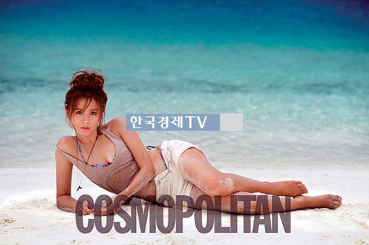 나쁜놈 손예진 ‘가슴골 훤히 드러낸 채 해변 위 요염자태’
