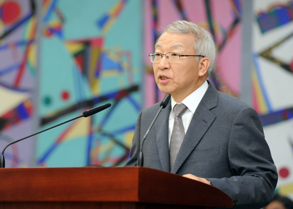 ▲7일대법원국정감사장에서인사말을하는양승태대법원장(사진=대법원)