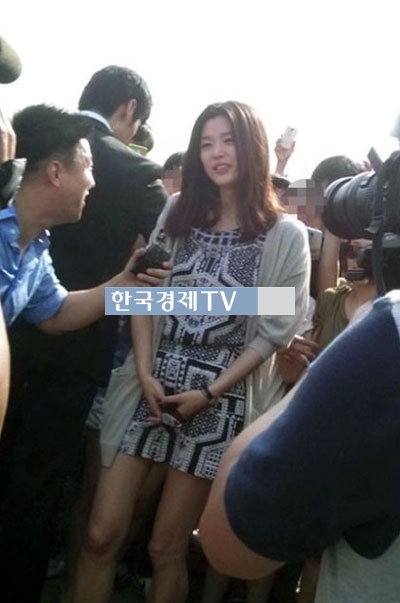 임신 6개월 전지현, ‘3년 전 해운대에서 만났는데…여신이네?’