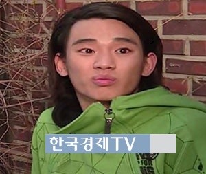 김수현 안소희 열애설 사실무근, ‘2-8가르마 암흑시절…콩나무 팍팍?’