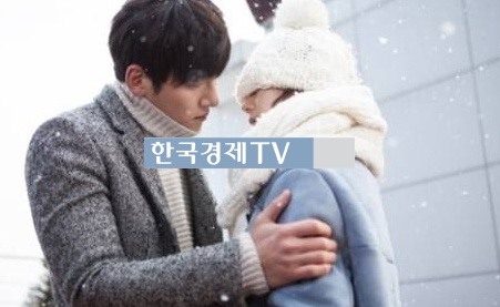 유승호 박민영 입맞춤, ‘지창욱 그녀의 입술을 잡아먹기 1초 전?’
