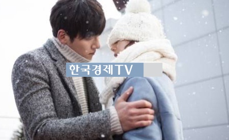 유승호 박민영 입맞춤, ‘지창욱 그녀의 입술을 잡아먹기 1초 전?’