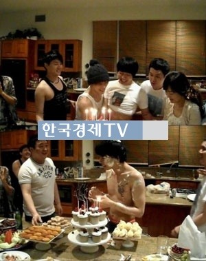 박유천 도서관, ‘남자들의 생일 잔치…이남자 생일 인증샷?’