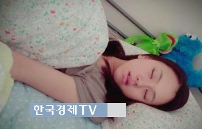 트와이스 쯔위, 민낯 침대 셀카 "자는 모습 귀엽죠"