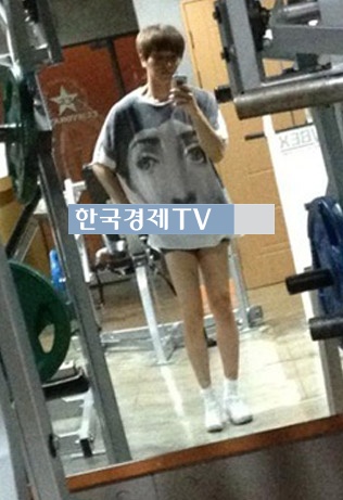 너목보2 이특, ‘입은 듯 만 듯…의외로 매끈한 각선미?’