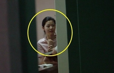 전지현 대통령 표창, ‘대학시절 강의실에서 머리 질끈 그녀..수수하네’