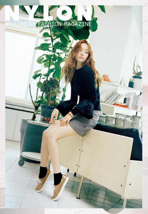 에프엑스 크리스탈, 화보 속 완벽 미모 과시