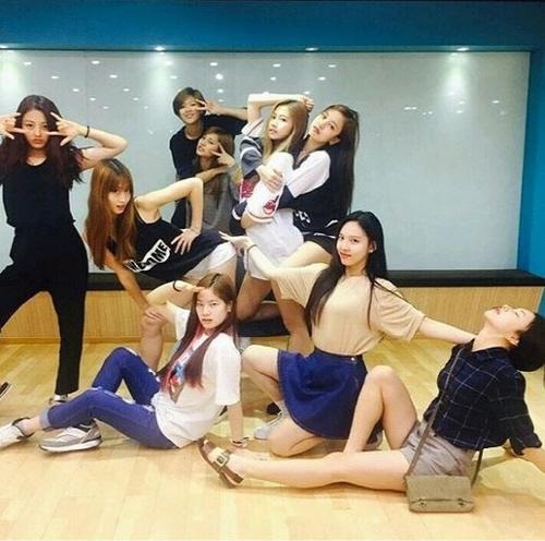 파워타임 트와이스, 하의실종+이기적인 각선미..갖가지 섹시포즈 한눈 팔지 말고?