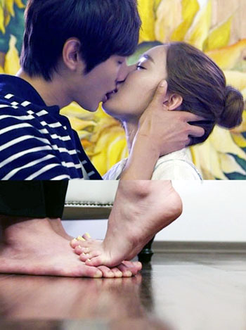 시크릿메세지 유인나, ‘까치발까지 들고..입술을 씹어먹을 기세’