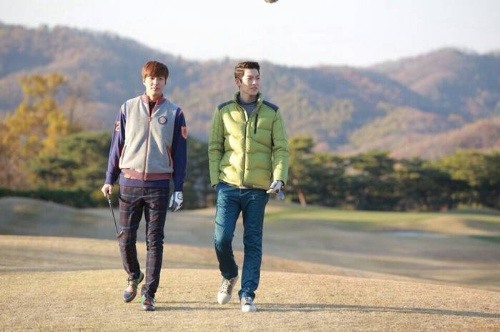 이민호 화보 사기, 김우빈과 골프장에서…화보 찍는 줄 여심 난리 날 기세’