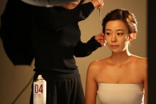 심형탁 심이영, ‘금방 흘러내릴 듯한 원피스 사이로…가슴골 포착’