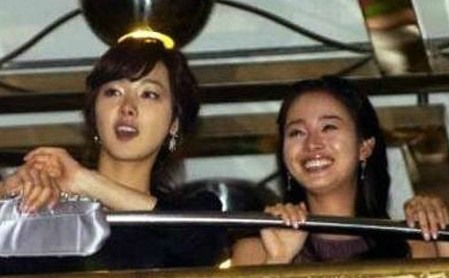 비 김태희와 결혼 루머, ‘잇몸 드러낸 그녀 이게 굴욕 사진이라고??’