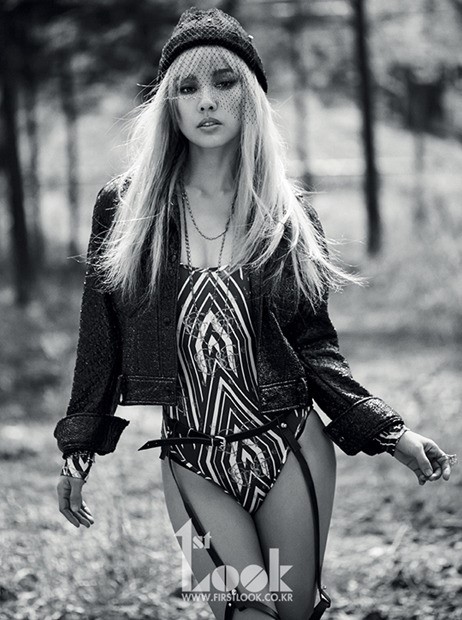 이효리 근황 포착, ‘은발머리 입은거야 만거야 터질듯한 허벅지 '남심 심쿵'