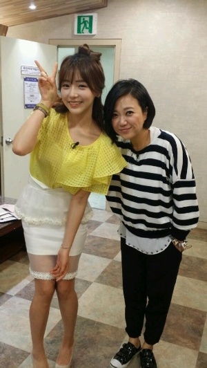 님과함께2 윤정수 김숙, ‘천이슬 옆에 절대 뒤지지 않는 미모’