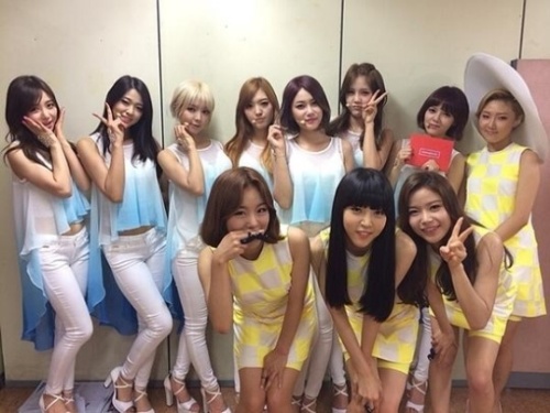 마마무 문별 솔라, AOA멤버들과 눈부신 미모대결…미녀 11명 총출동’