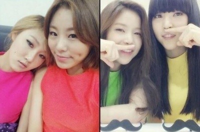 마마무 문별 솔라, 데뷔 직후 색동옷 입고…화한 미소 풋풋해’