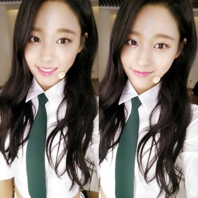 설현, 교복 입은 청순한 모습…무대 위 섹시함은 잊어요~