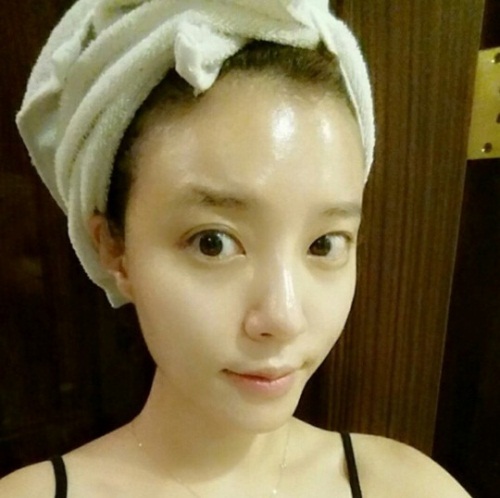 정시아, 민낯 자신감 폭발 "더 어려보이는 것 같아"