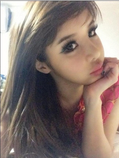 박봄, 인형 같은 비주얼 '청순'