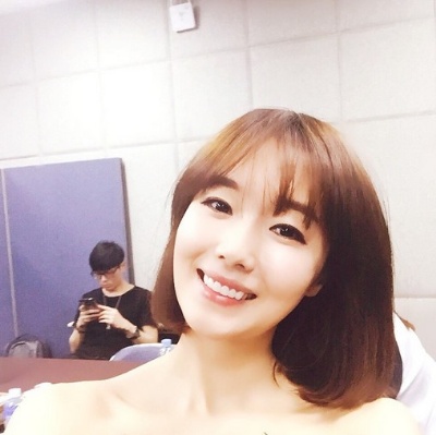 손석희 이정현 만남, ‘하얀 치아 드러낸 채..맑은 미소 ‘빛나는 아우라’