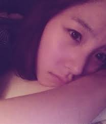 강민호 신소연 결혼, 말똥말똥 침대 셀카..."심통난다 정말"