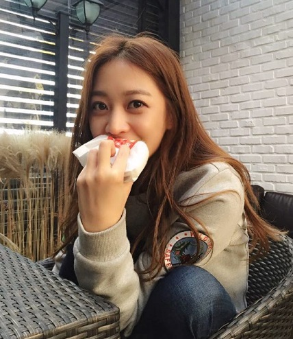 부탁해요 엄마 최태준 호흡 조보아, SNS 여친짤 대방출 '남심 저격'