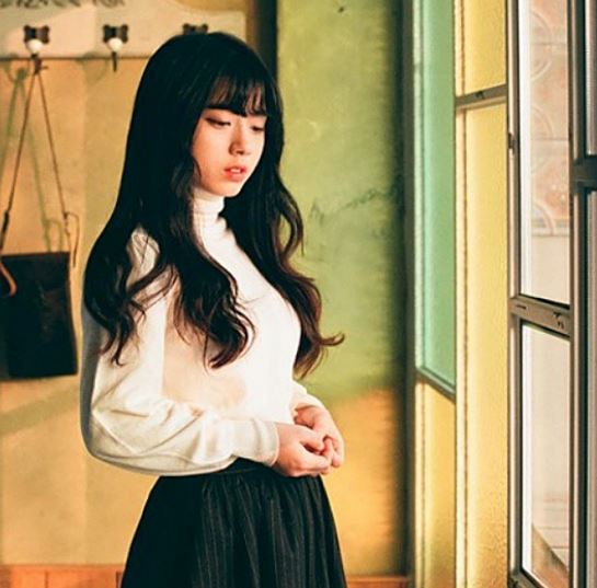 신세휘, 은근한 볼륨감 자랑한 인증샷 '눈길'