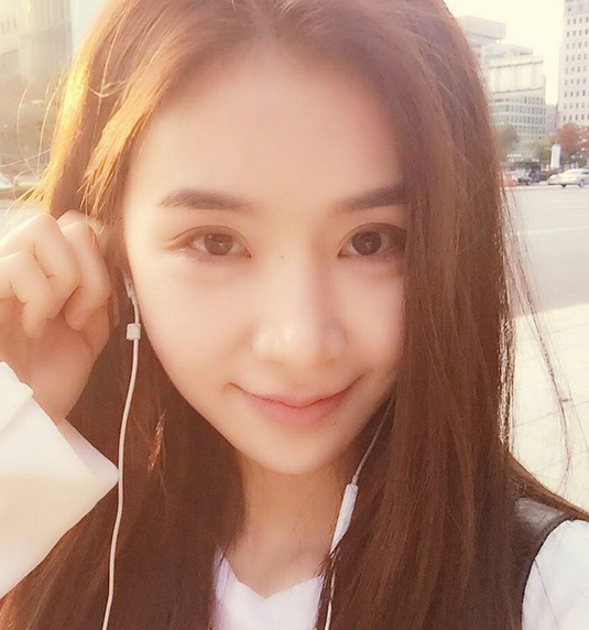 피에스타 차오루, 수수한 차림.. 형광등 죽이는 아우라 아찔
