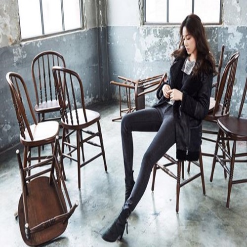 결별 고소현, 그냥 앉아있을 뿐인데...'우월하네'