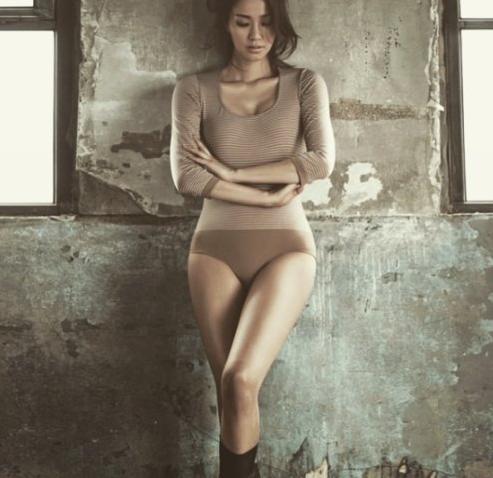 옆집의 CEO들 손태영, 몸매가 훤히 드러난 아찔한 바디라인...애엄마 맞아?
