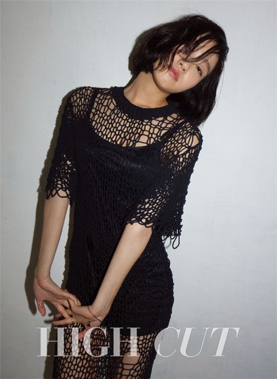 치즈인더트랩 김고은, 블랙 시스루 원피스 입은 채...'아찔'