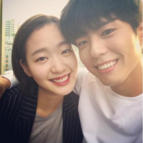 치즈 인 더 트랩 김고은, 박보검과 연인포스 물씬~인증샷 보니?