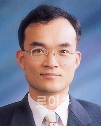 ▲문무일부산고검장.