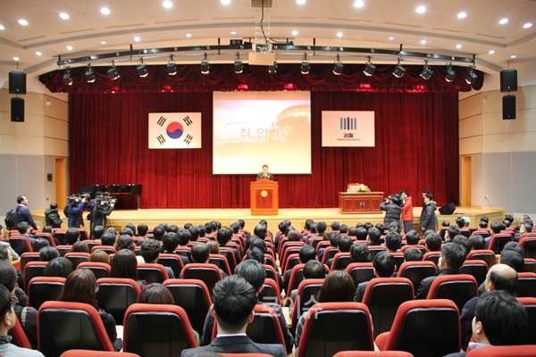 ▲황철규부산지검장취임식을갖고있다.(사진제공=부산지검)