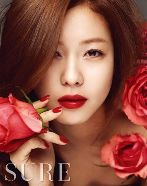 해피투게더 경수진, 립스틱 짙게 바른 사진 보니 ‘섹시美’ 미모 강조