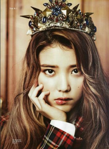 아이유, "남자라면 사귀고 싶을 것 같아"...누구길래