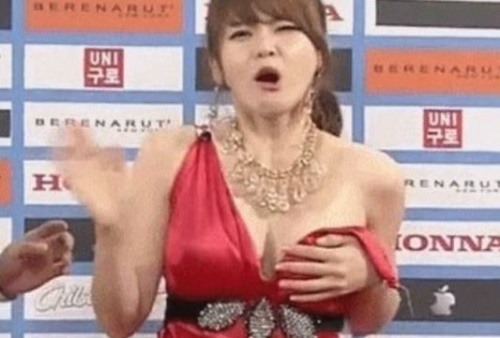 코드 비밀의 방 서유리, 흘러내릴 듯 빨간 레드드레스...의도적 19금개그