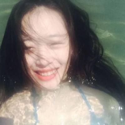 힐링캠프 최자 설리, ‘물 속에 비키니만 입은 채 반달 눈웃음 폭발’