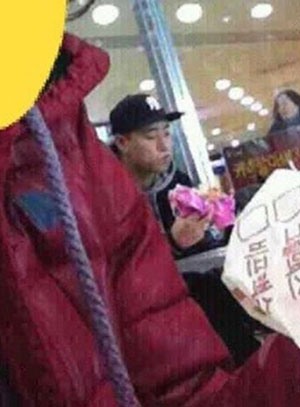 개리 또 하루 ‘동네에서 흔히 포착되는 연예인 甲류…허겁지겁?’