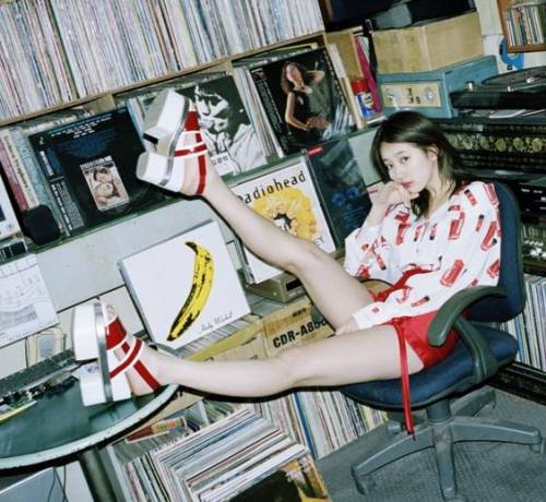 백현 Dream 수지, 뽀얀 극세사 다리 '아찔 그 자체'