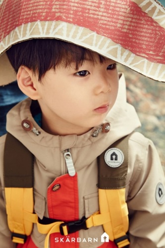 장영실 삼둥이 만세, 미소년 분위기 물씬 풍긴 화보 '눈길'