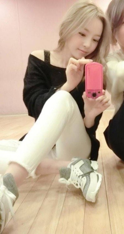 구하라 키이스트와 전속 계약 ‘밀착 레깅스 입고 막 찍었는데 이 정도야??’