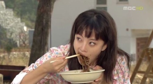 비정상회담 한예슬, 연기 변신 ‘짜장면 먹는 사진 보니’ 매력적 시청자 환호