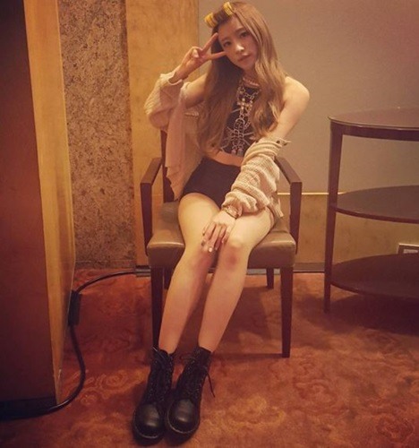 골든디스크 EXID 하니, 앉아만 있어도 돋보이는 황금비율 다리라인 이 정도야?