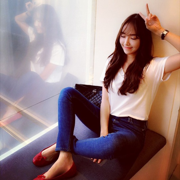 제시카, 품 안에 쏙 들어올 것 같은 가녀린 체구 '요정 미모'